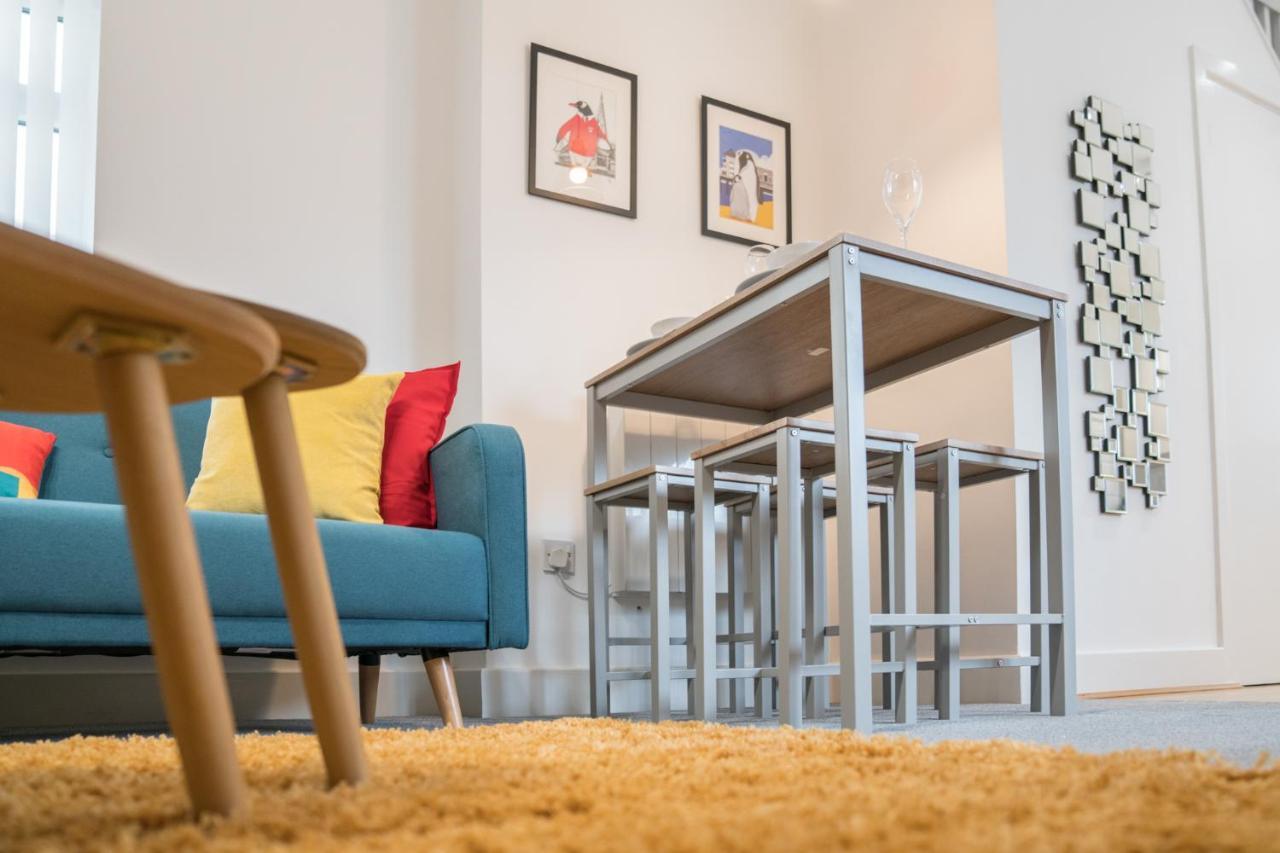 Ferienhaus Detached Coach House Near Principality Stadium In *